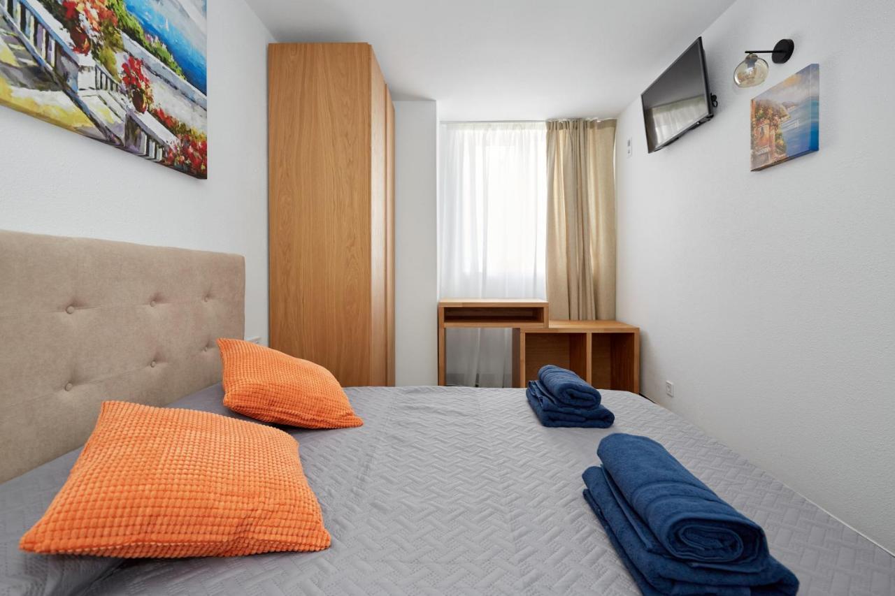 El Patio Hostal อาลิกันเต ภายนอก รูปภาพ