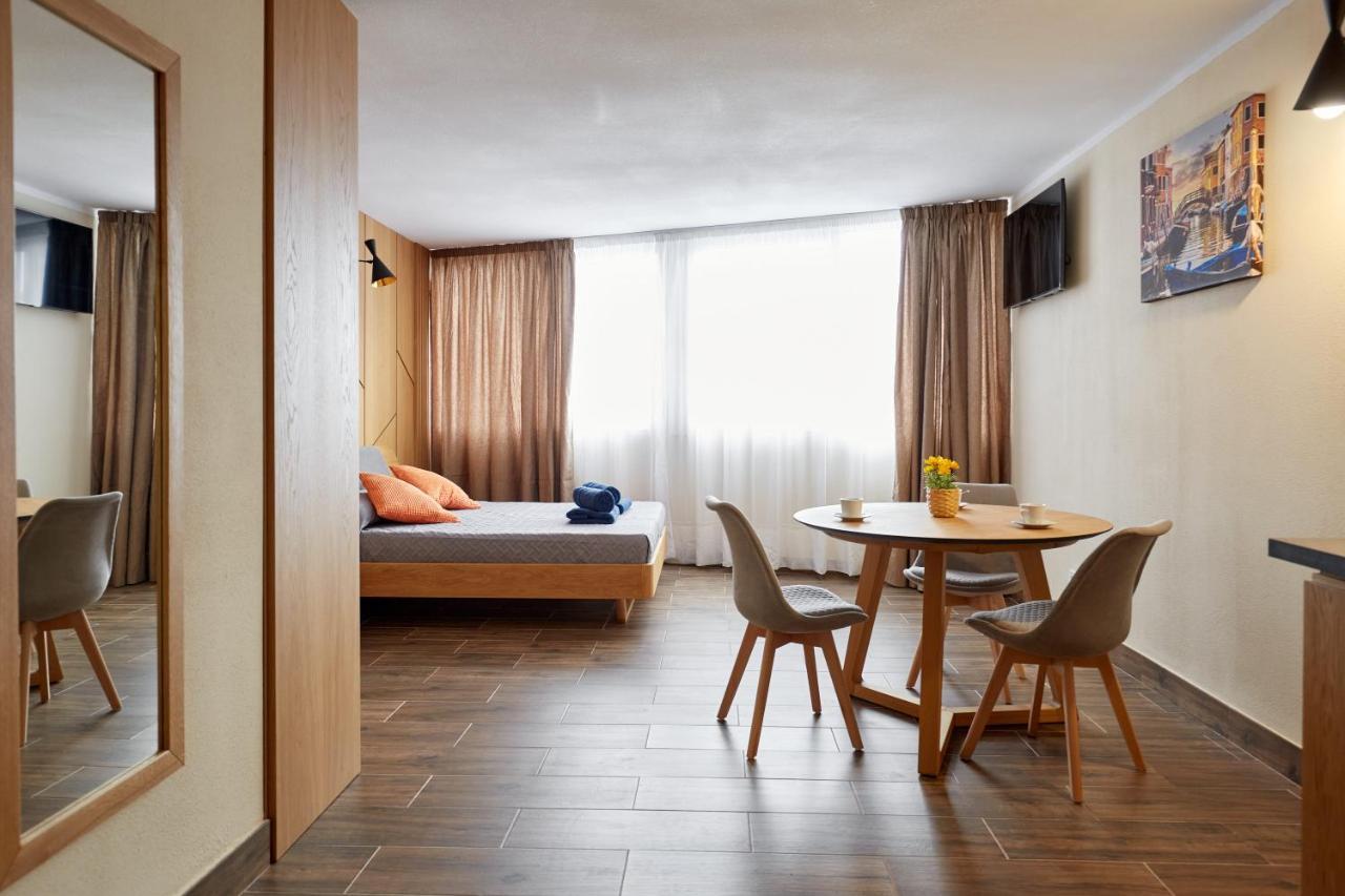 El Patio Hostal อาลิกันเต ภายนอก รูปภาพ